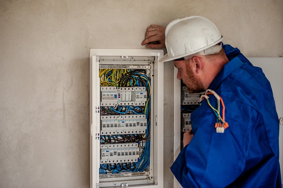 OVER ONS electrician